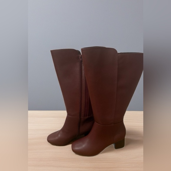 NWT-Women’s boots wide calf size 8 - Picture 2 of 7